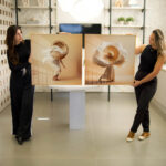 Quadro Decorativo Véus ao Vento com Tons Dourado - Composição 106 - Imagem 2